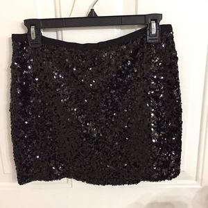VICTORIA’S SECRET London Jeans Black Sequined Mini